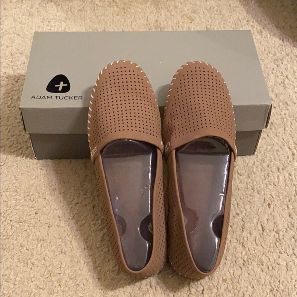 ADAM TUCKER NUBUCK LEATHER FLATS